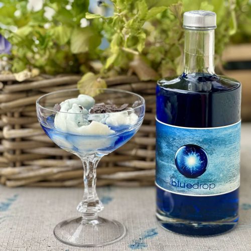 Andera K. Eiscreme mit Blue Drop